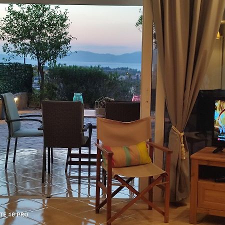 Andrew'S Sunset View Apartment Loutraki  Exterior photo