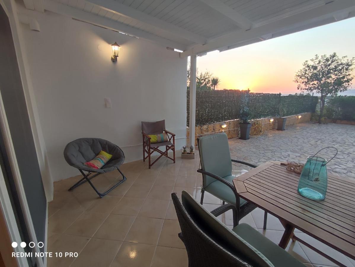 Andrew'S Sunset View Apartment Loutraki  Exterior photo